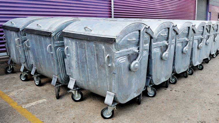 Steel mobile container for solid waste