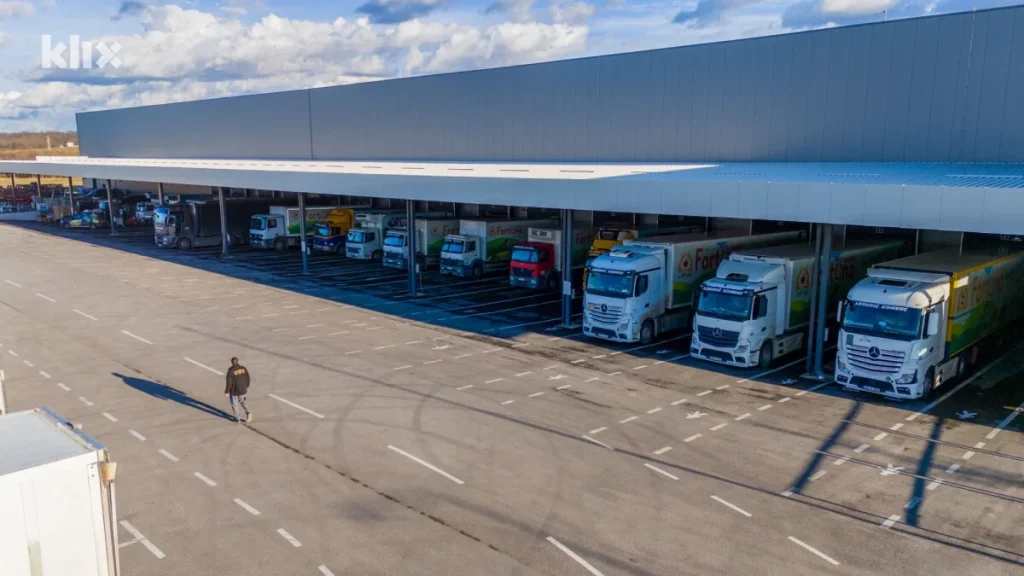 Eine Partnerschaft, die Zukunft baut: Alternativa d.o.o. am neuen Logistikzentrum in Prnjavor beteiligt