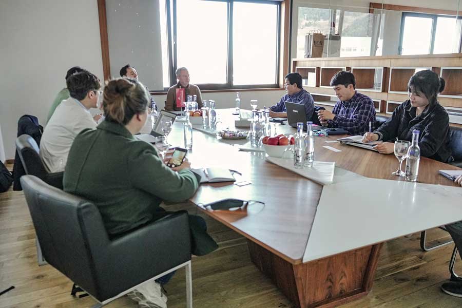 Eine Delegation aus Korea zu Besuch bei Alternativa