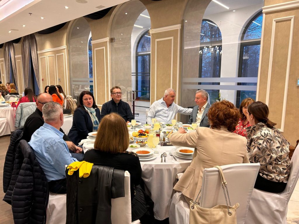 Gemeinsames Iftar im Hotel Austria