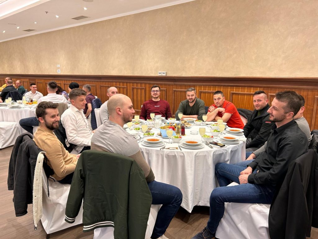 Gemeinsames Iftar im Hotel Austria